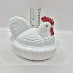 Rare White Milk Glass Hen on Nest / Nesting Chicken Westmoreland 1950s Rooster